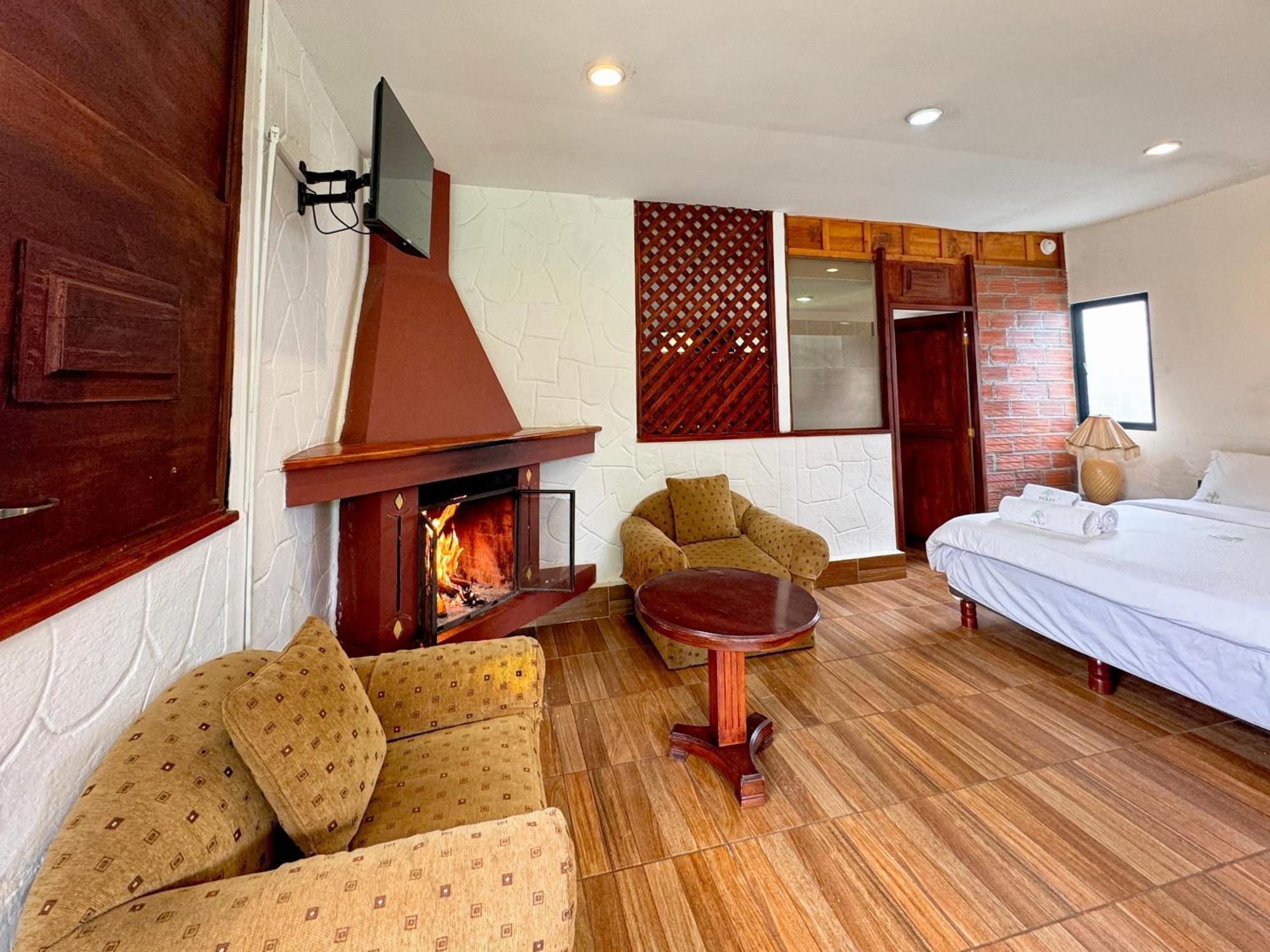 Mckay'S Quinta Villa Yaruqui ภายนอก รูปภาพ